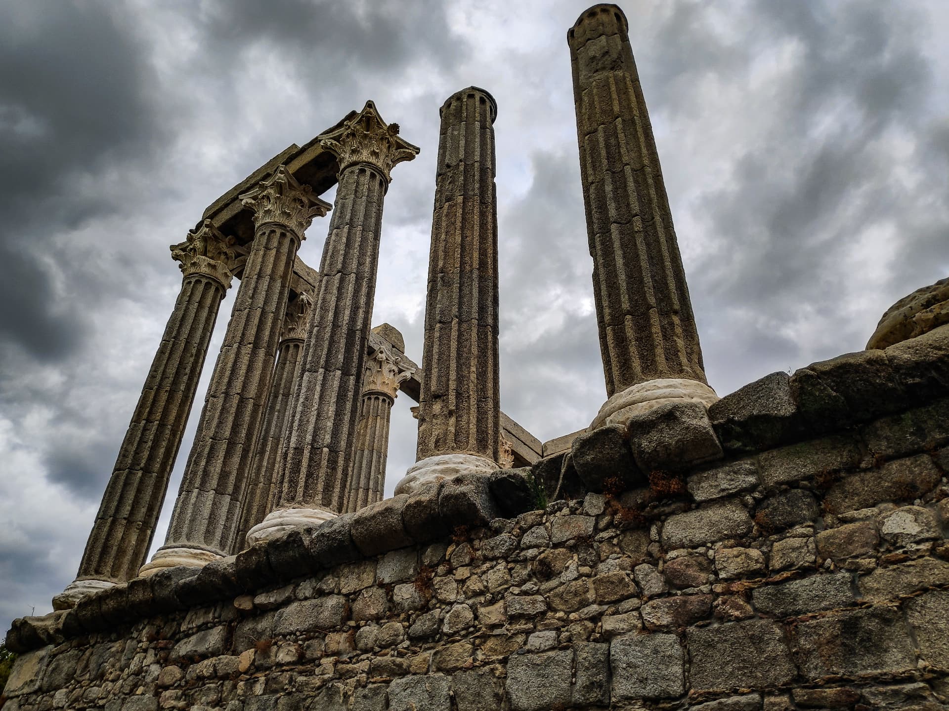 Évora, Alentejo — A Quest Through Faith, Power & Mortality